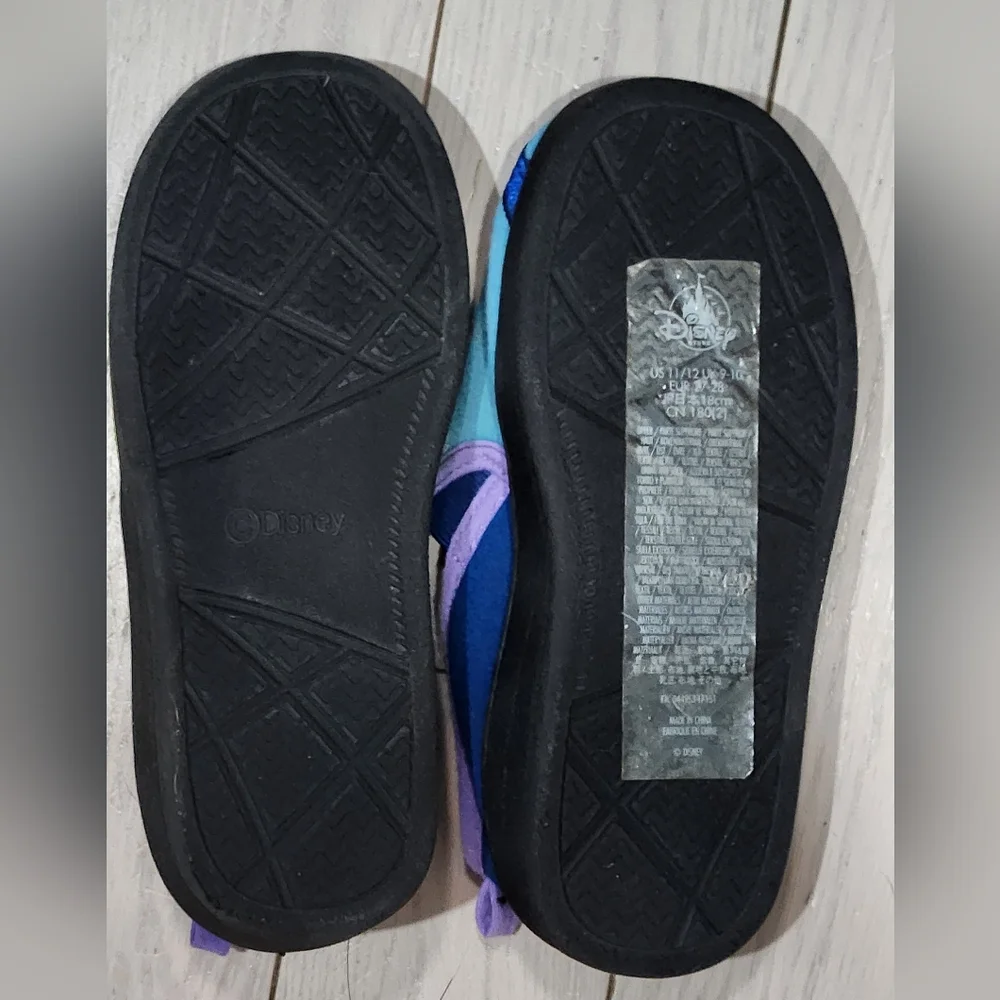 Buzz Lightyear  Toy Story Light Up Slippers, Size 11/12